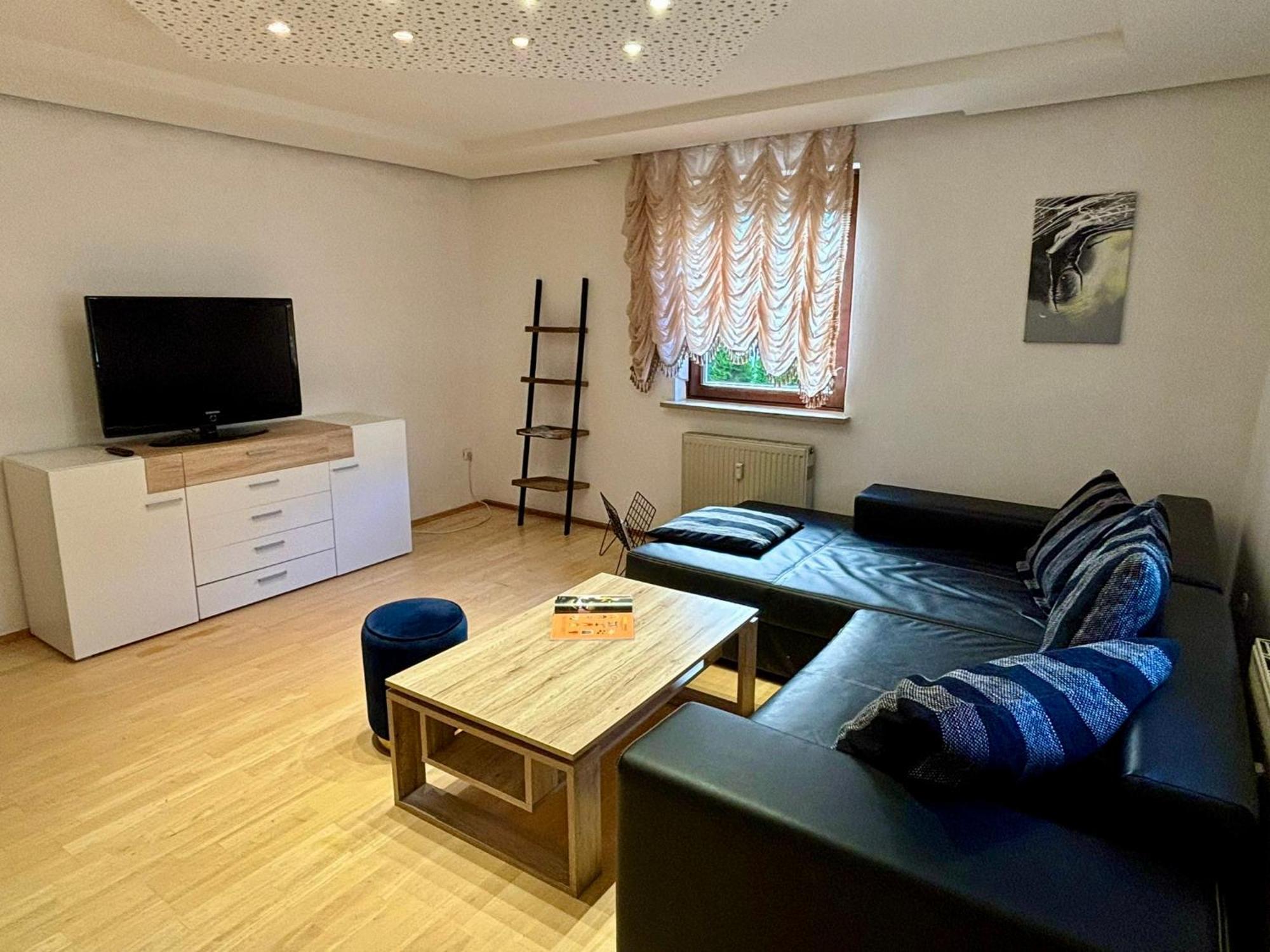 מינכן Erdgeschosswohnung Neben Schloss Blutenburg Mit Privatem Garten מראה חיצוני תמונה